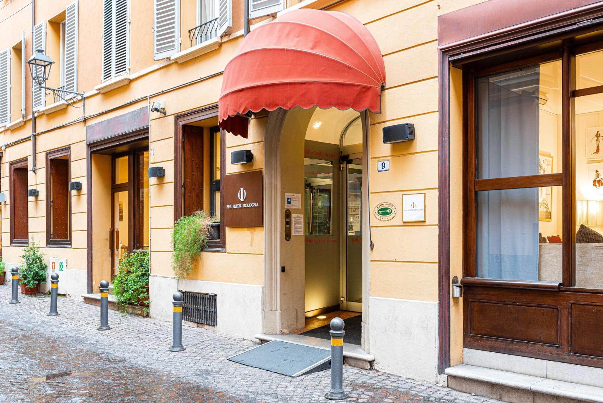 PHI HOTEL BOLOGNA Al Cappello Rosso Esterno foto