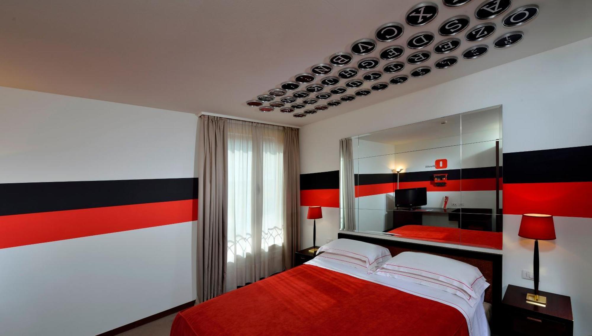 PHI HOTEL BOLOGNA Al Cappello Rosso Esterno foto