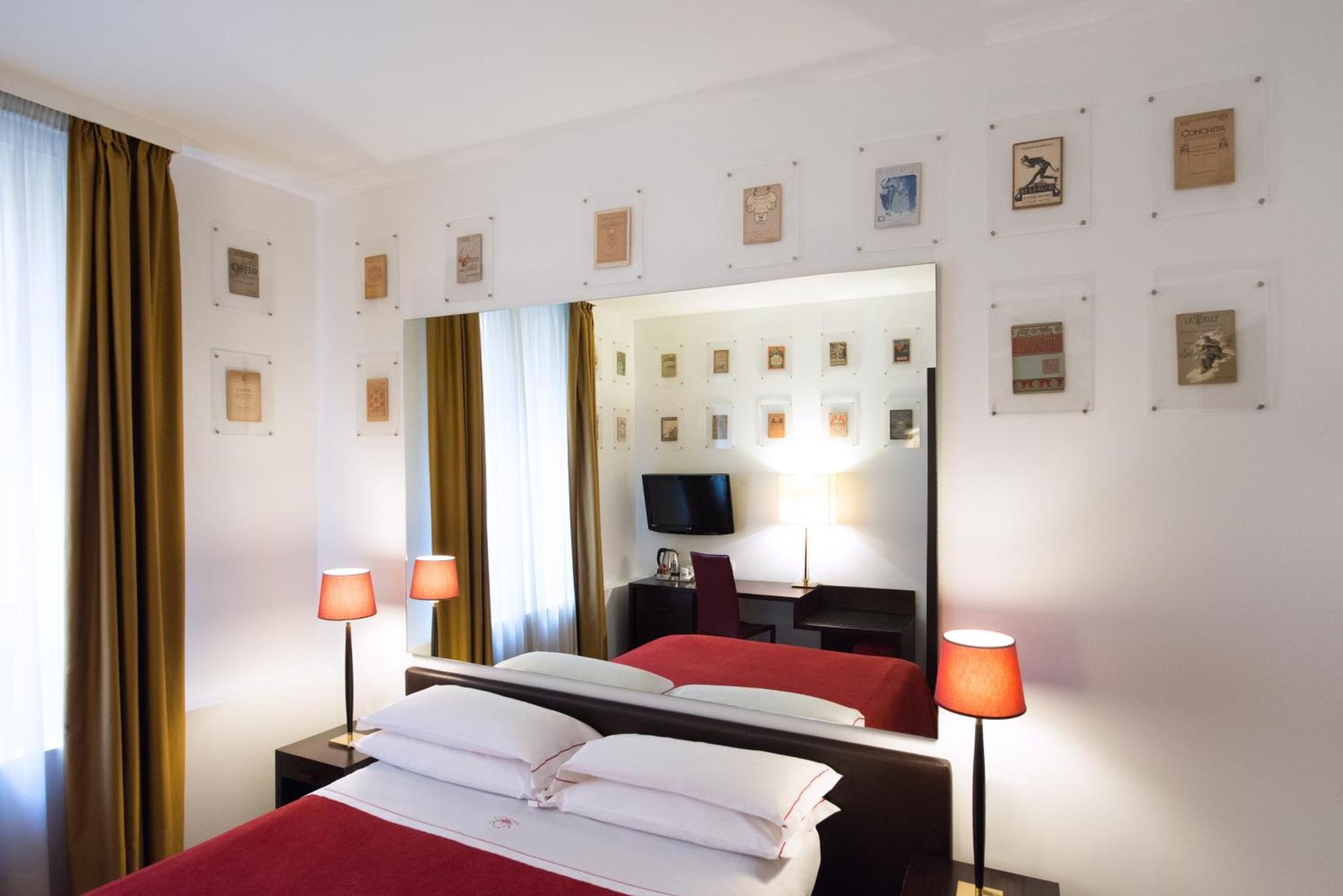 PHI HOTEL BOLOGNA Al Cappello Rosso Esterno foto